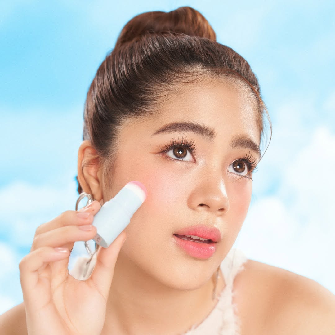 BYS Cloud Skin Rubor con esponja aplicadora